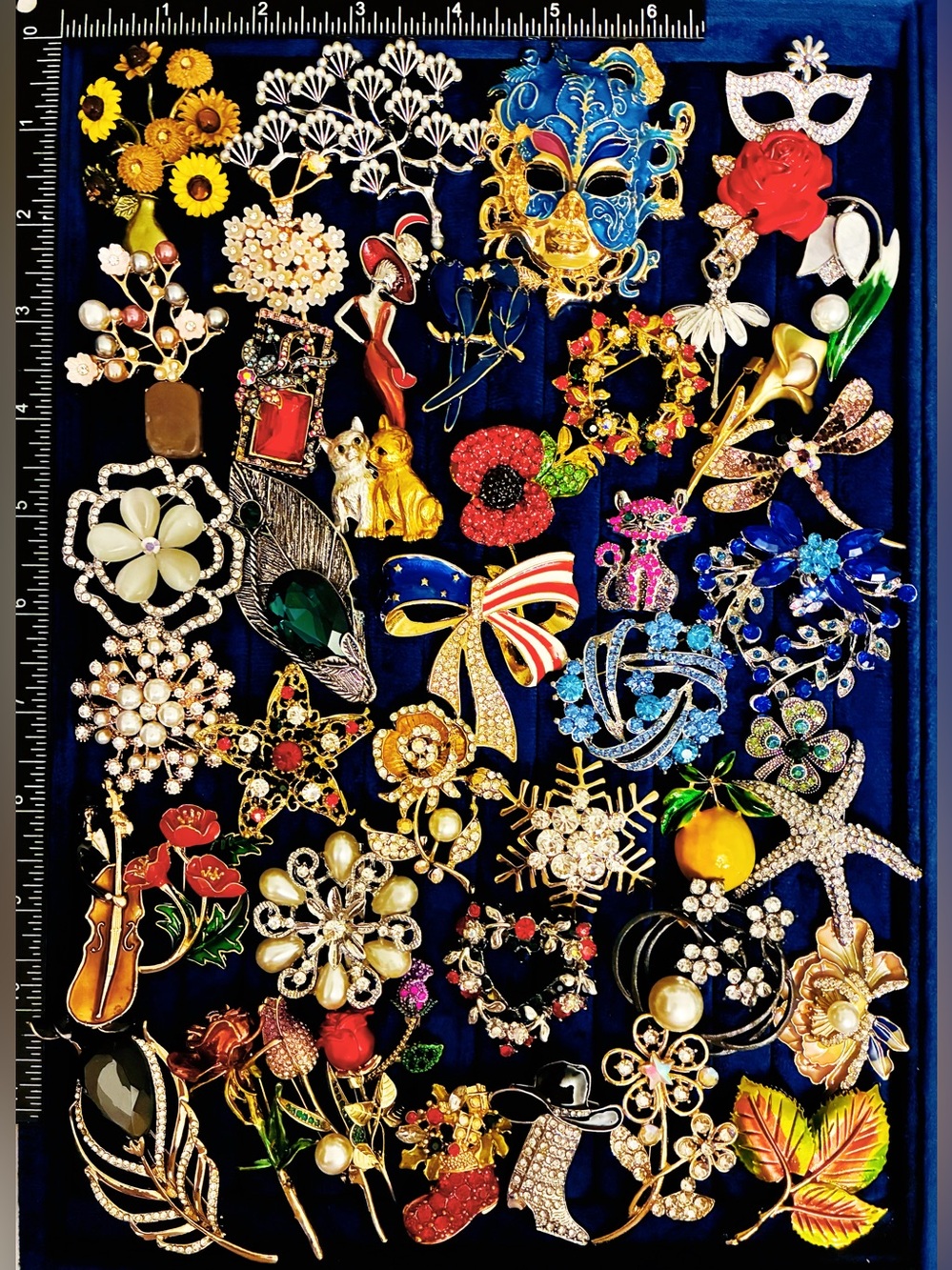 Lot 45 Assorted Brooch Pins Rhinestone Enamel Floral Animal Holiday Jewelry